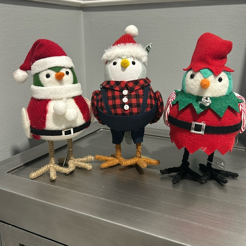 Target spritz birds! 2019 jolly elf, 2019 cherryble Santa, 2021 clef lumberjack